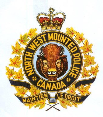 🐎 RCMP et héritage militaire : sur les traces des uniformes rouges en&nbsp;Alberta