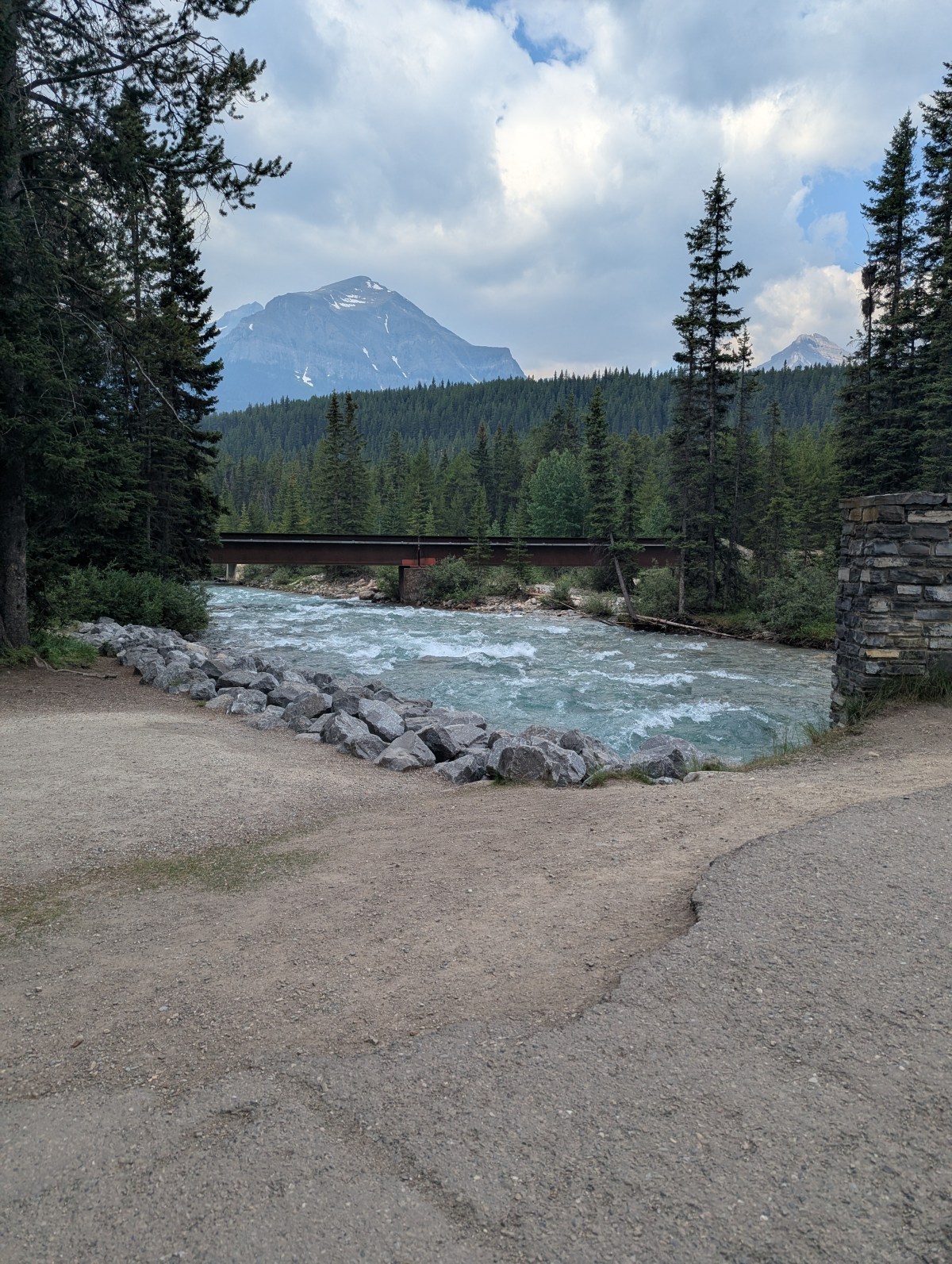 De Calgary à Jasper : glaciers, cascades et immensité sur l’Icefields&nbsp;Parkway